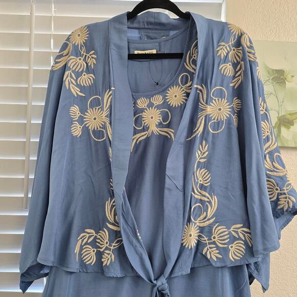 NWT Paparazzi Blue Embroidered Maxi Dress & Kimono Boho Cover-Up S/M  RN#105556 - Picture 4 of 10